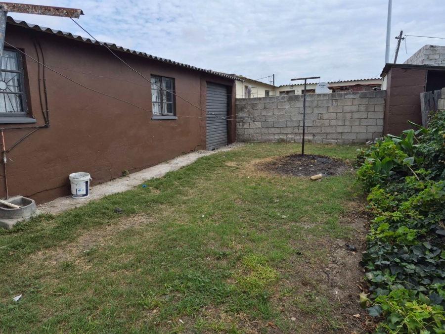 2 Bedroom Property for Sale in Kwazakhele Eastern Cape